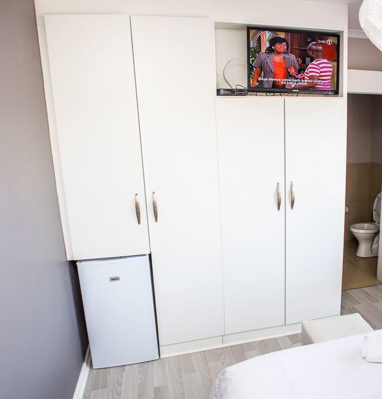 Mulenvo Guest House Bloubergstrand Extérieur photo
